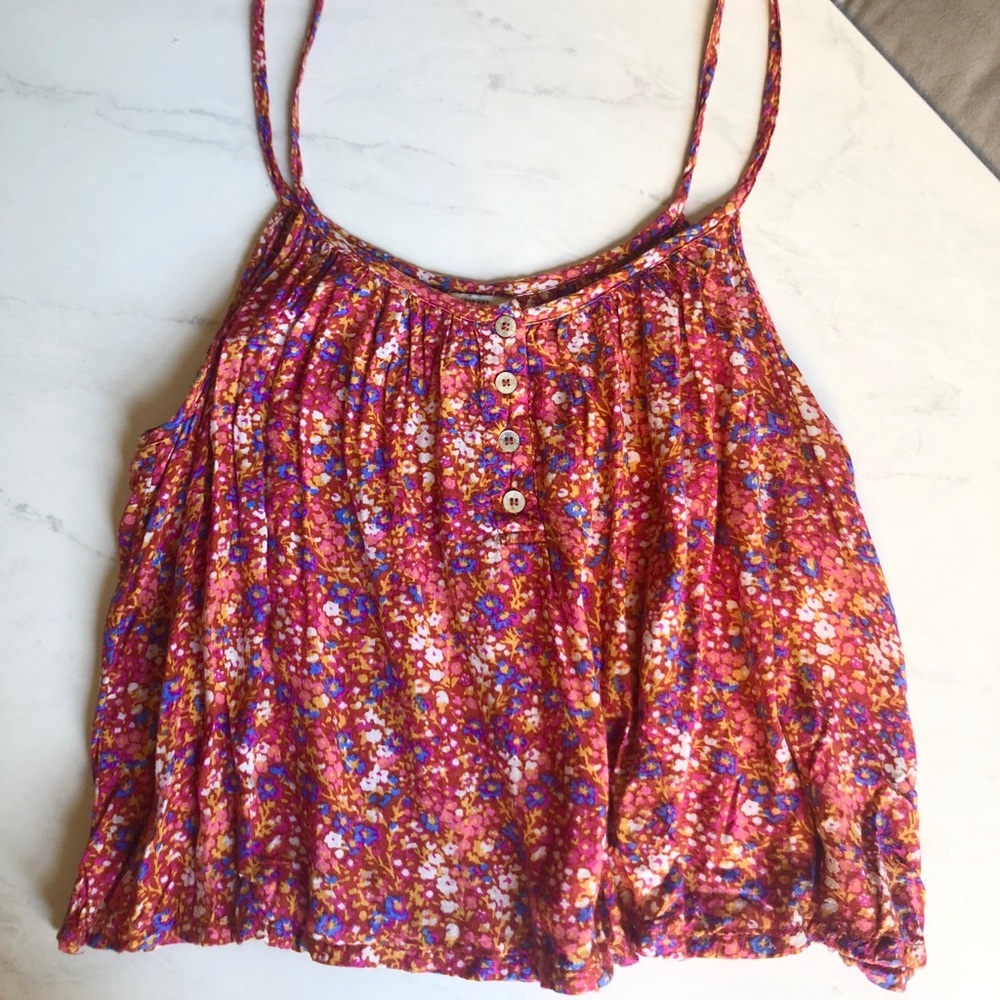 3 for $30!!! Super cute floral cropped top
